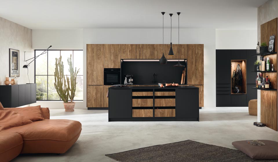 Cuisine Beckermann Hommes au Foyer naturel sur mesure — Cailler Électroménager